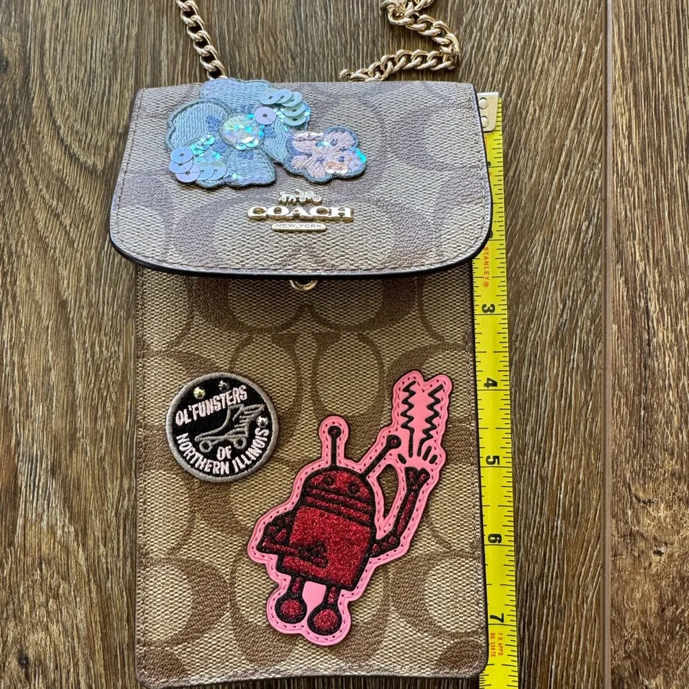 COACH Keith Harding special edition crossbody phone wallet chain - Picture 10 of 12